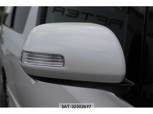 Toyota VELLFIRE 2013-06 6615399-20
