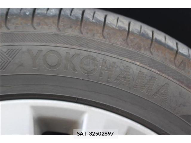 Toyota VELLFIRE 2013-06 6615399-28