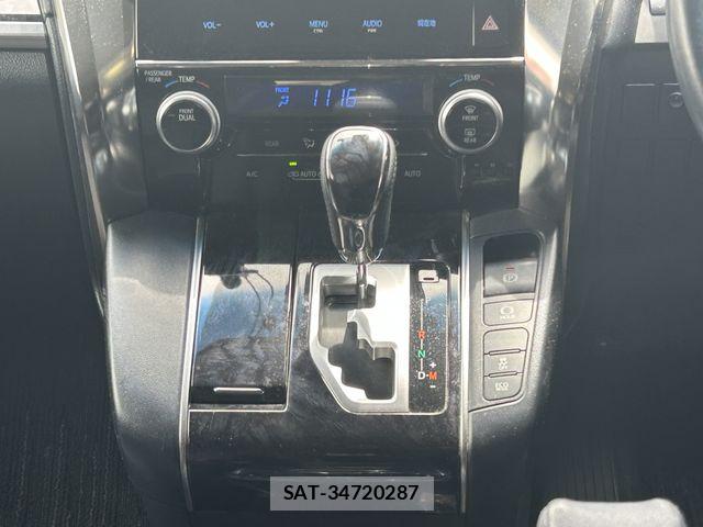 Toyota VELLFIRE 2018-01 6615389-12