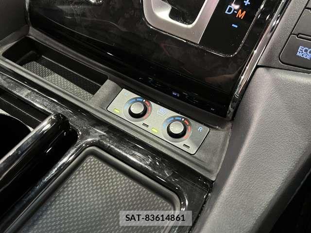 Toyota VELLFIRE 2019-07 6642824-9