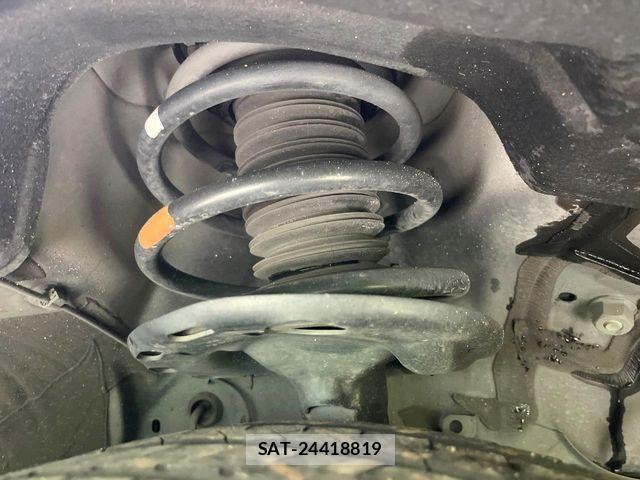 Toyota VELLFIRE 2018-04 6673998-19