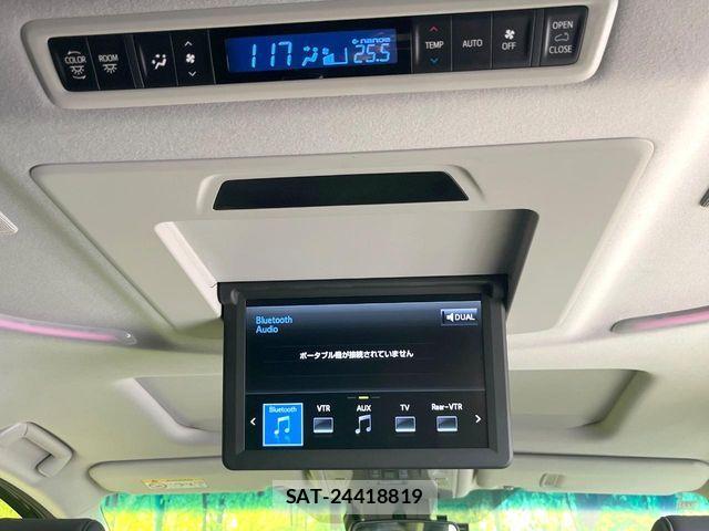 Toyota VELLFIRE 2018-04 6673998-5