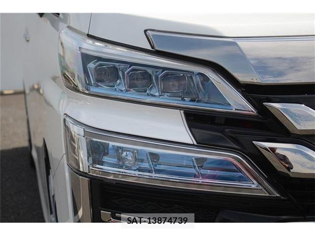 Toyota VELLFIRE 2018-04 6678567-19
