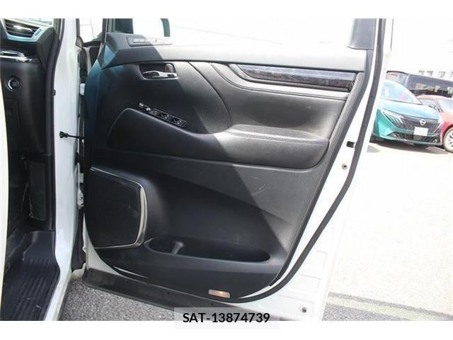 Toyota VELLFIRE 2018-04 6678567-23