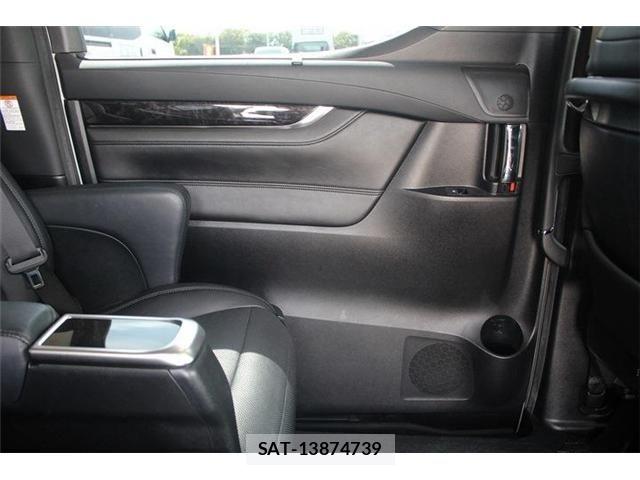 Toyota VELLFIRE 2018-04 6678567-24