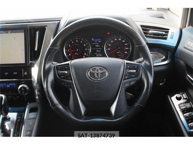 Toyota VELLFIRE 2018-04 6678567-27