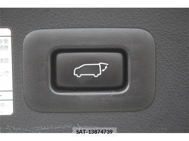 Toyota VELLFIRE 2018-04 6678567-7