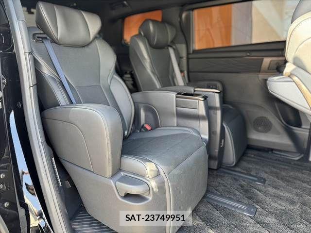 Toyota VELLFIRE 2025-03 6678563-18