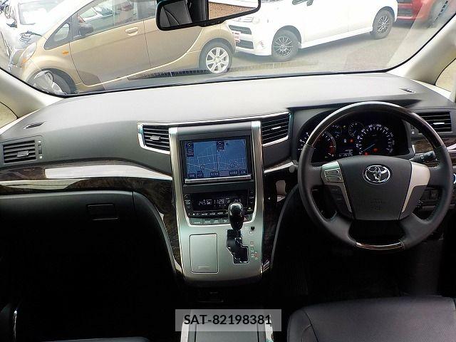 Toyota VELLFIRE 2013-06 6678574-1