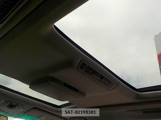Toyota VELLFIRE 2013-06 6678574-8
