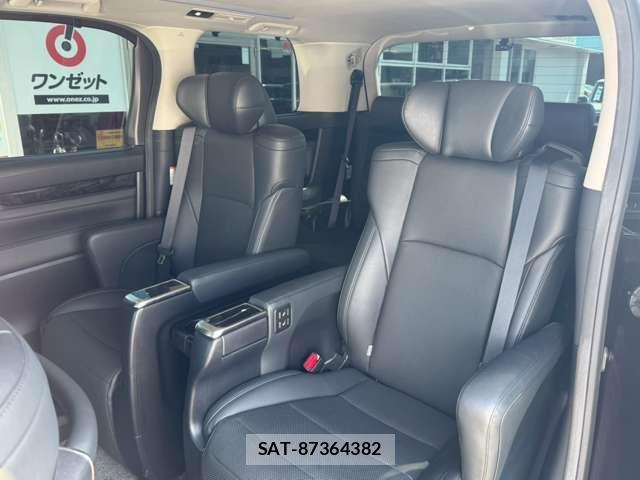 Toyota VELLFIRE 2018-07 6684059-11