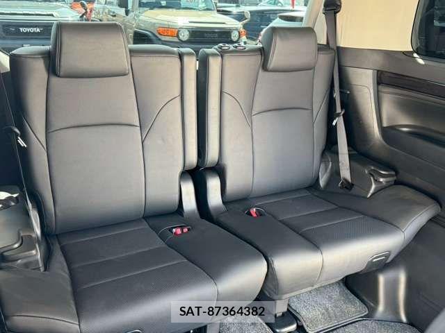 Toyota VELLFIRE 2018-07 6684059-12
