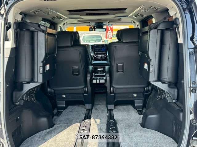 Toyota VELLFIRE 2018-07 6684059-15