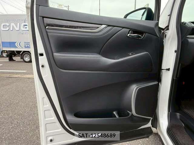 Toyota VELLFIRE 2020-12 6684060-16