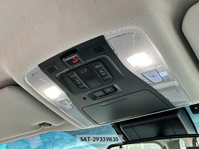 Toyota VELLFIRE 2020-11 6684058-16