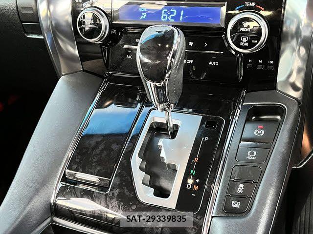 Toyota VELLFIRE 2020-11 6684058-19