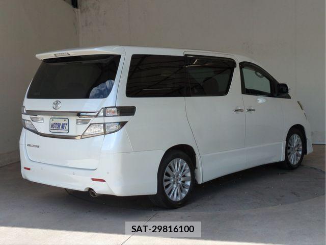 Toyota VELLFIRE 2013-11 6717608-1