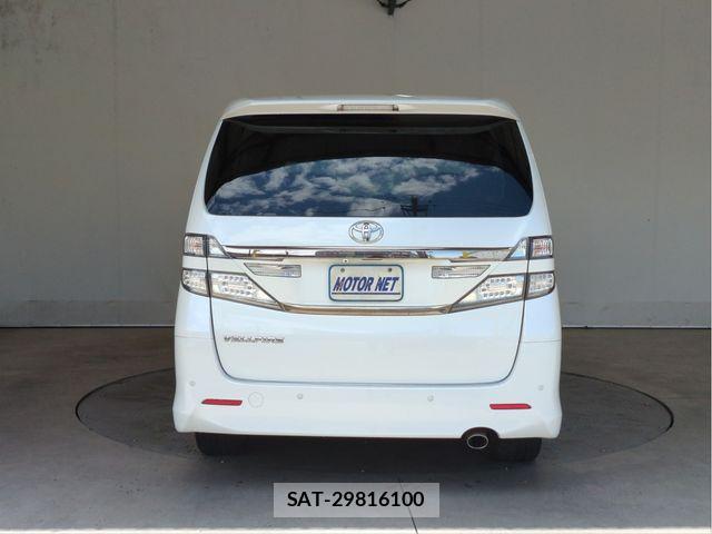 Toyota VELLFIRE 2013-11 6717608-19