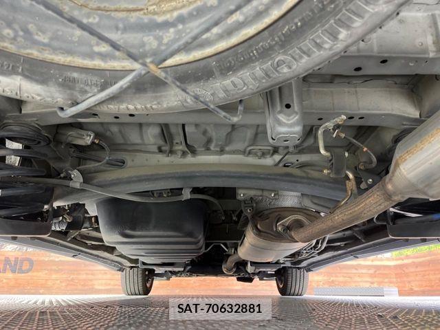 Toyota VELLFIRE 2014-11 6717609-19