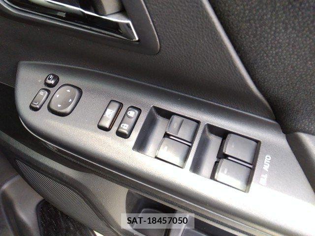 Toyota VELLFIRE 2012-08 6817752-26