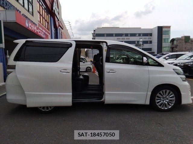Toyota VELLFIRE 2012-08 6817752-7