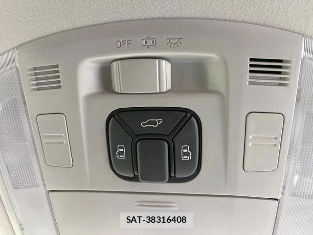 Toyota VELLFIRE 2011-05 6817750-3