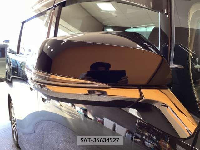 Toyota VELLFIRE 2018-05 6914755-15