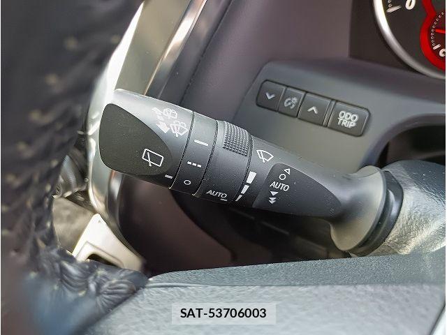 Toyota VELLFIRE 2018-10 6914753-16