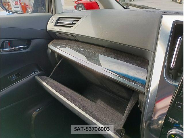 Toyota VELLFIRE 2018-10 6914753-24