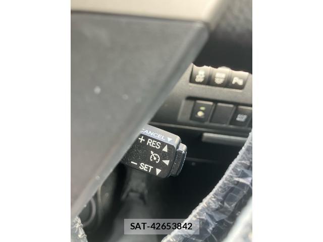 Toyota VELLFIRE 2013-11 6998950-24