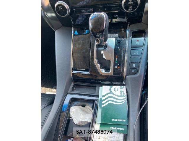 Toyota VELLFIRE 2019-06 6998930-22