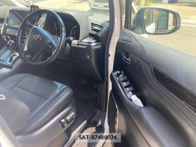 Toyota VELLFIRE 2019-06 6998930-7