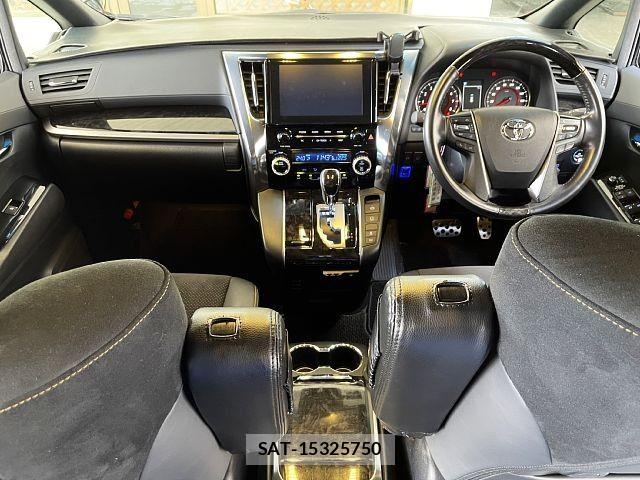 Toyota VELLFIRE 2021-02 7021806-1