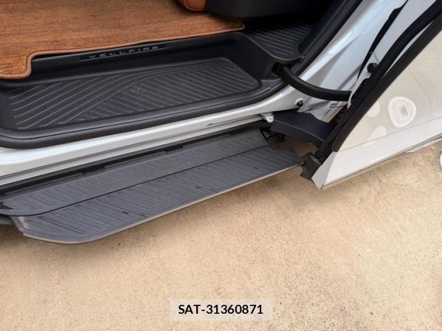 Toyota VELLFIRE 2024-10 7061145-8