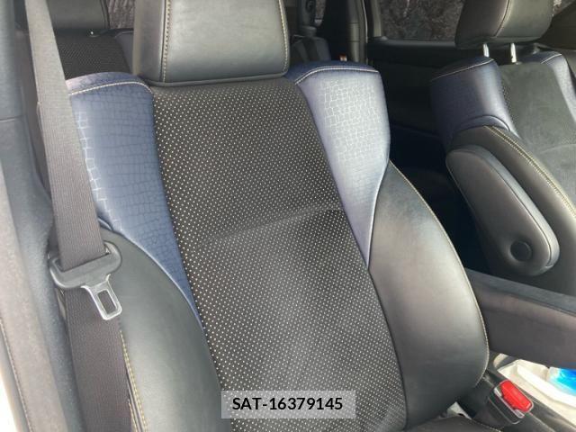 Toyota VELLFIRE 2017-06 7061162-16