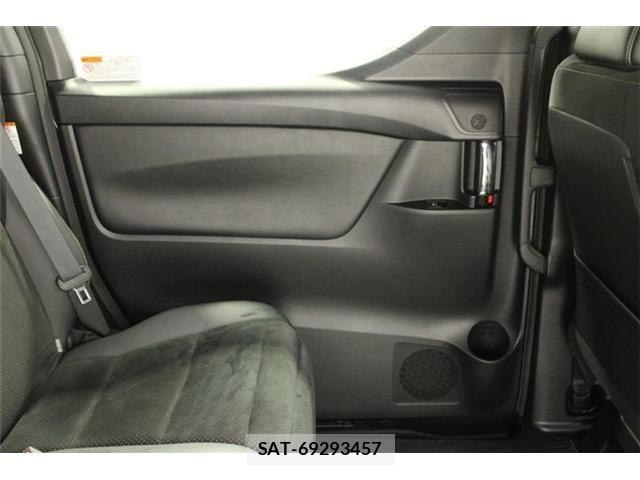 Toyota VELLFIRE 2021-04 7061153-29