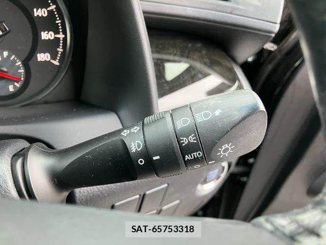 Toyota VELLFIRE 2017-01 7061151-26