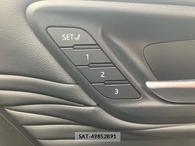 Toyota VELLFIRE 2024-11 7061139-16
