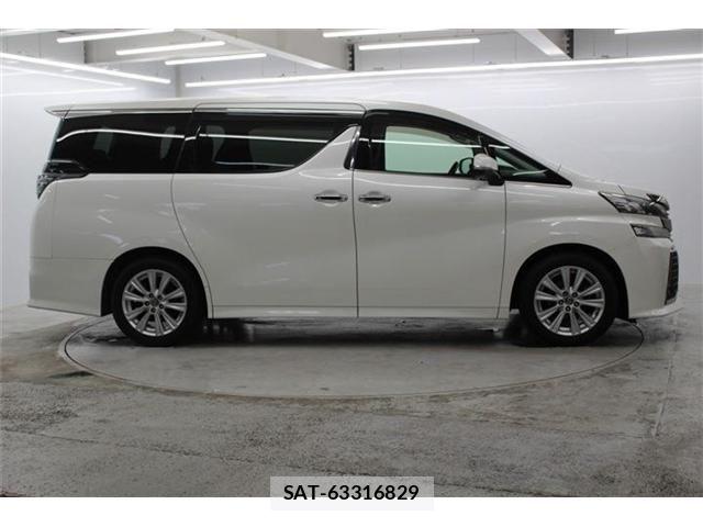 Toyota VELLFIRE 2017-03 7061160-3