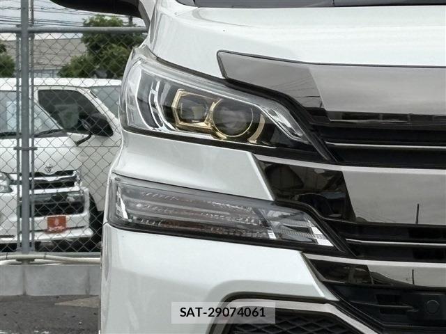 Toyota VELLFIRE 2017-12 7061150-12