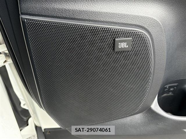 Toyota VELLFIRE 2017-12 7061150-3