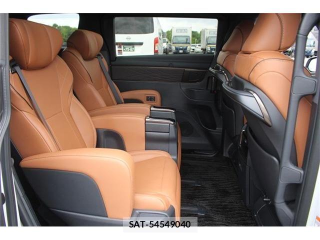Toyota VELLFIRE 2026-04 7061142-21