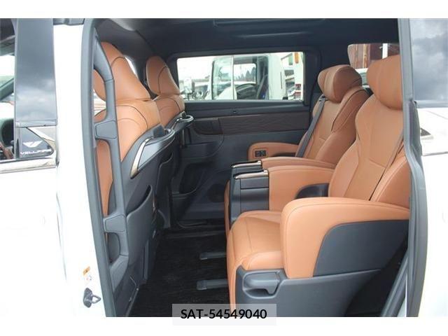 Toyota VELLFIRE 2026-04 7061142-24