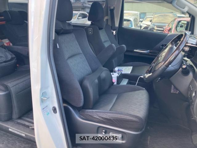 Toyota VELLFIRE 2012-05 7226417-14