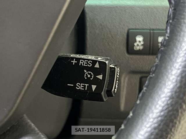Toyota VELLFIRE 2013-02 7226422-7