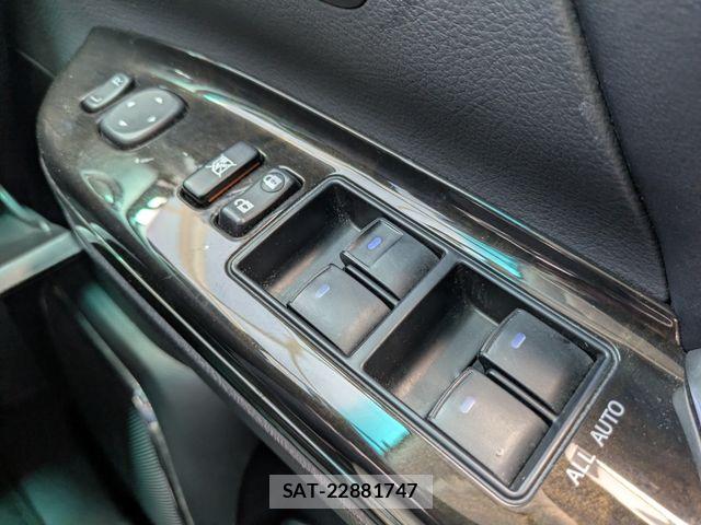 Toyota VELLFIRE 2014-03 7226439-28