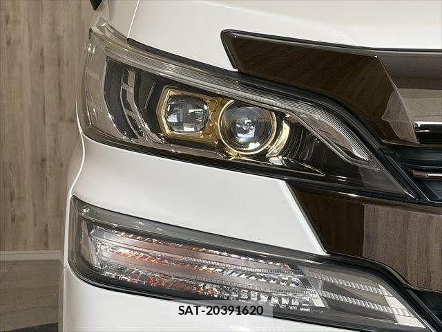 Toyota VELLFIRE 2017-08 7226486-26