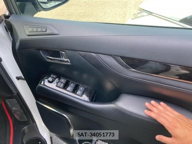 Toyota VELLFIRE 2018-05 7226493-12