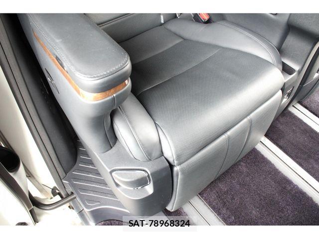 Toyota VELLFIRE 2015-04 7226460-17