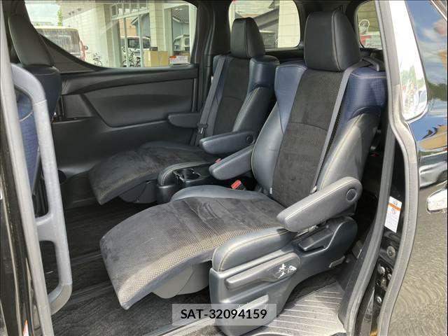 Toyota VELLFIRE 2017-03 7226480-13